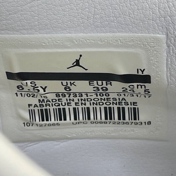 Air Jordan Youth Frost White Triple XI Retro Low Premium GS Sneakers Size 6.5Y - Picture 5 of 9